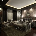 Dormitor negru cu perete placat cu piatra