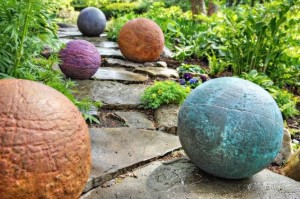 Garden-Stone-Decoration-Ideas-That-Will-Grab-Your-Attention-1-5