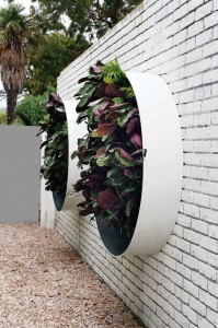 Garden-Stone-Decoration-Ideas-That-Will-Grab-Your-Attention-1-8